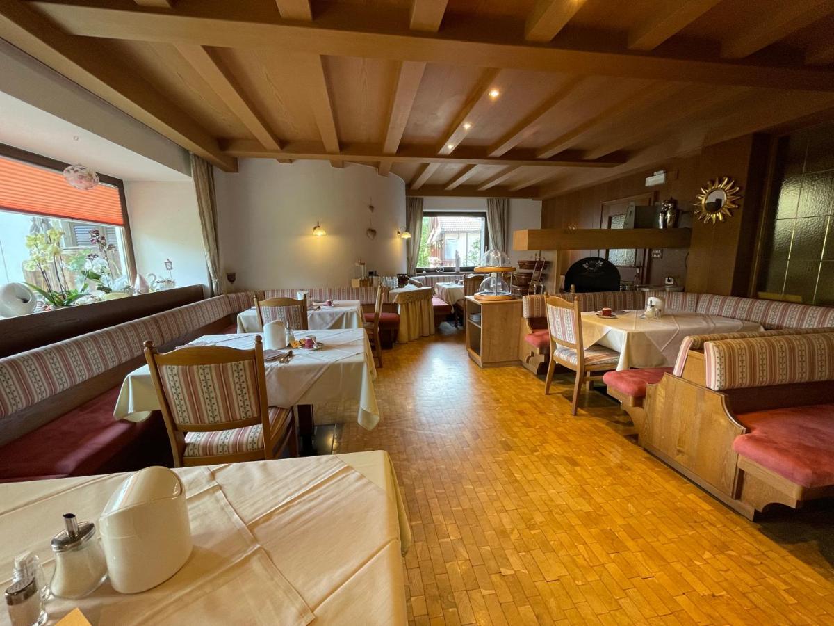 Hotel Garni Savoy Castelrotto Exterior foto